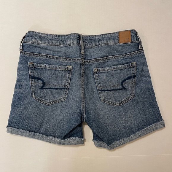 American Eagle cuffed denim jean shorts size 2 - Picture 2 of 4